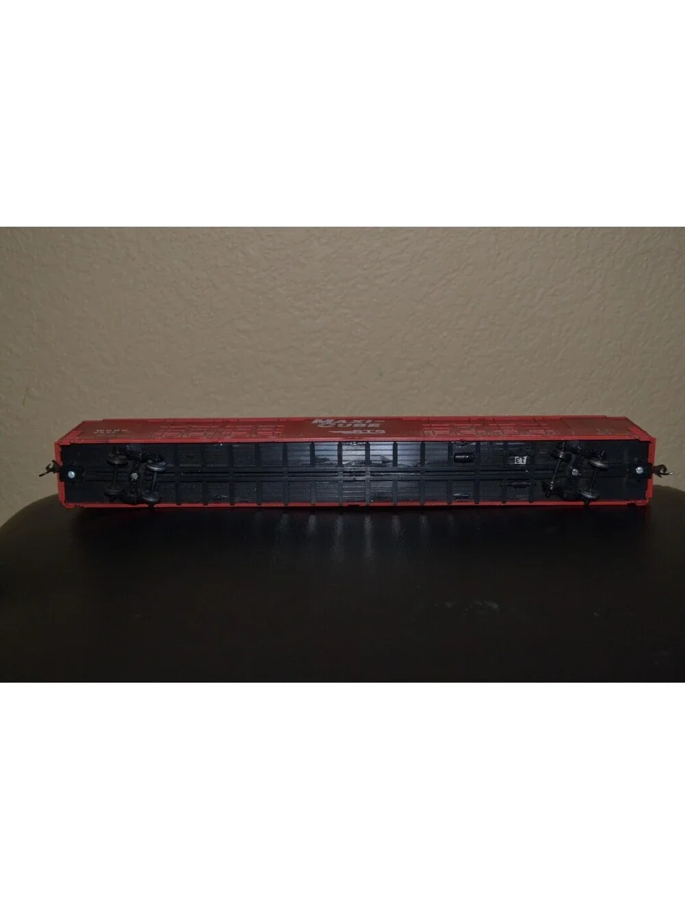 Athearn HO Maxi-Cube  86' 8 Door Boxcar WCRC 8642 Weathered